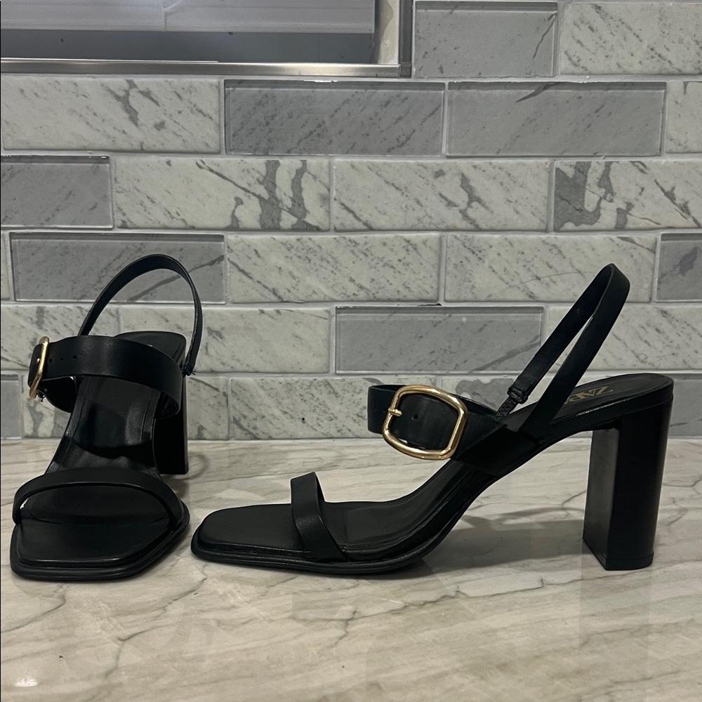 Zara Elegant Black Heeled Sandals new